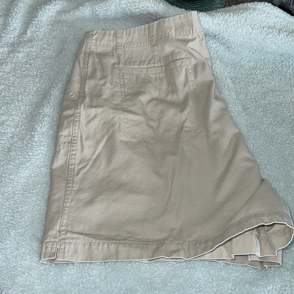 KAKI SHORTS - Picture 2 of 2